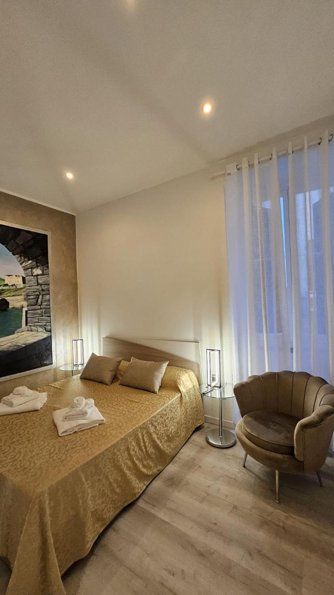 Vanity House Специя Екстериор снимка