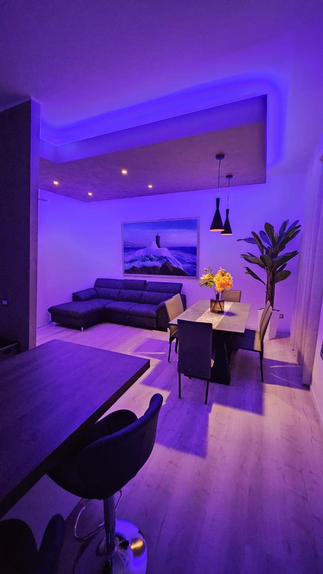 Vanity House Специя Екстериор снимка