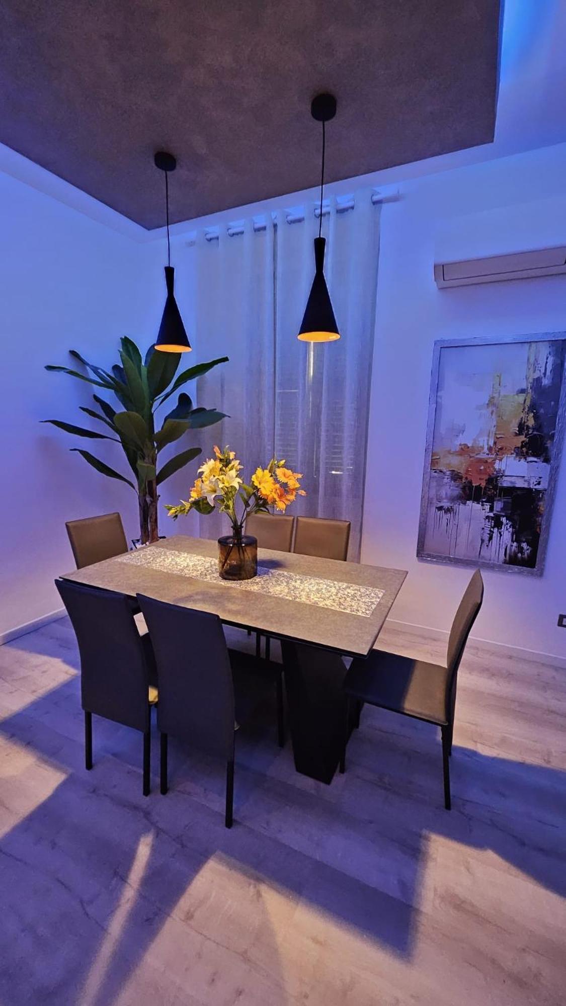 Vanity House Специя Екстериор снимка
